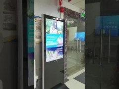 55 inch sàn đứng Digital Signage quảng cáo 110-240V